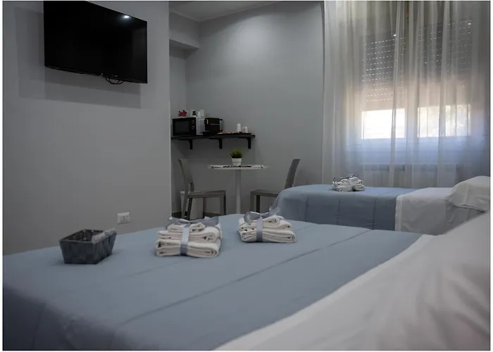 Richard & Policlinico Guest house *