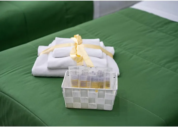 Richard & Policlinico Guest house *