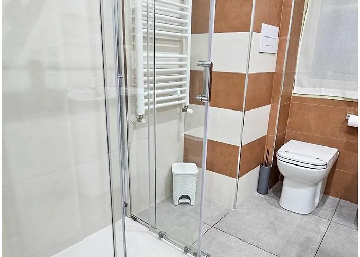 Richard & Policlinico Guest house *